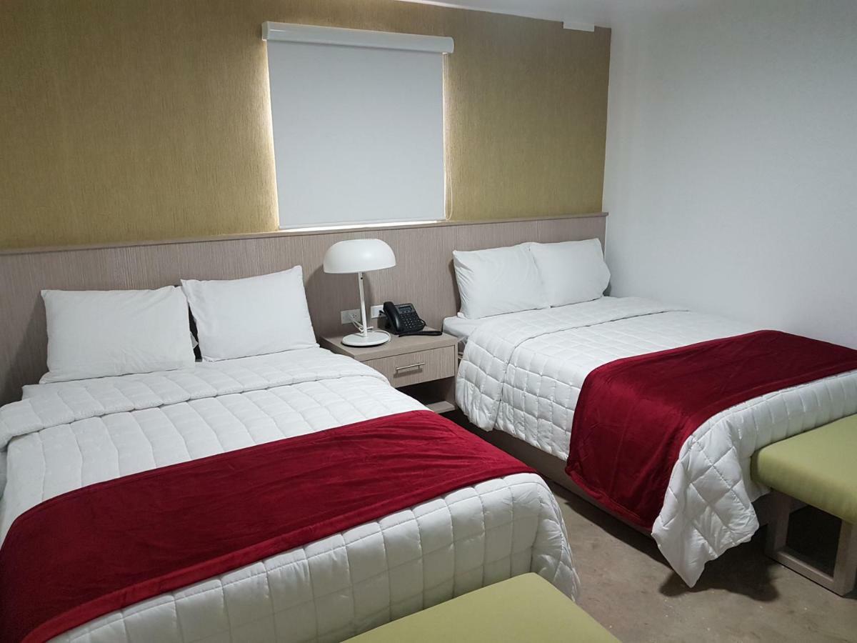 Full Moon Hotel & Restaurant 살리나스 외부 사진